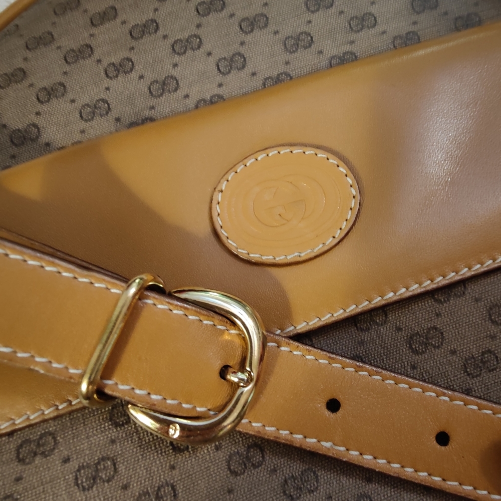 Vintage GUCCI GG Monogram Brown Tan Leather Large Canteen Round Crossbody  - Picture 3 of 16